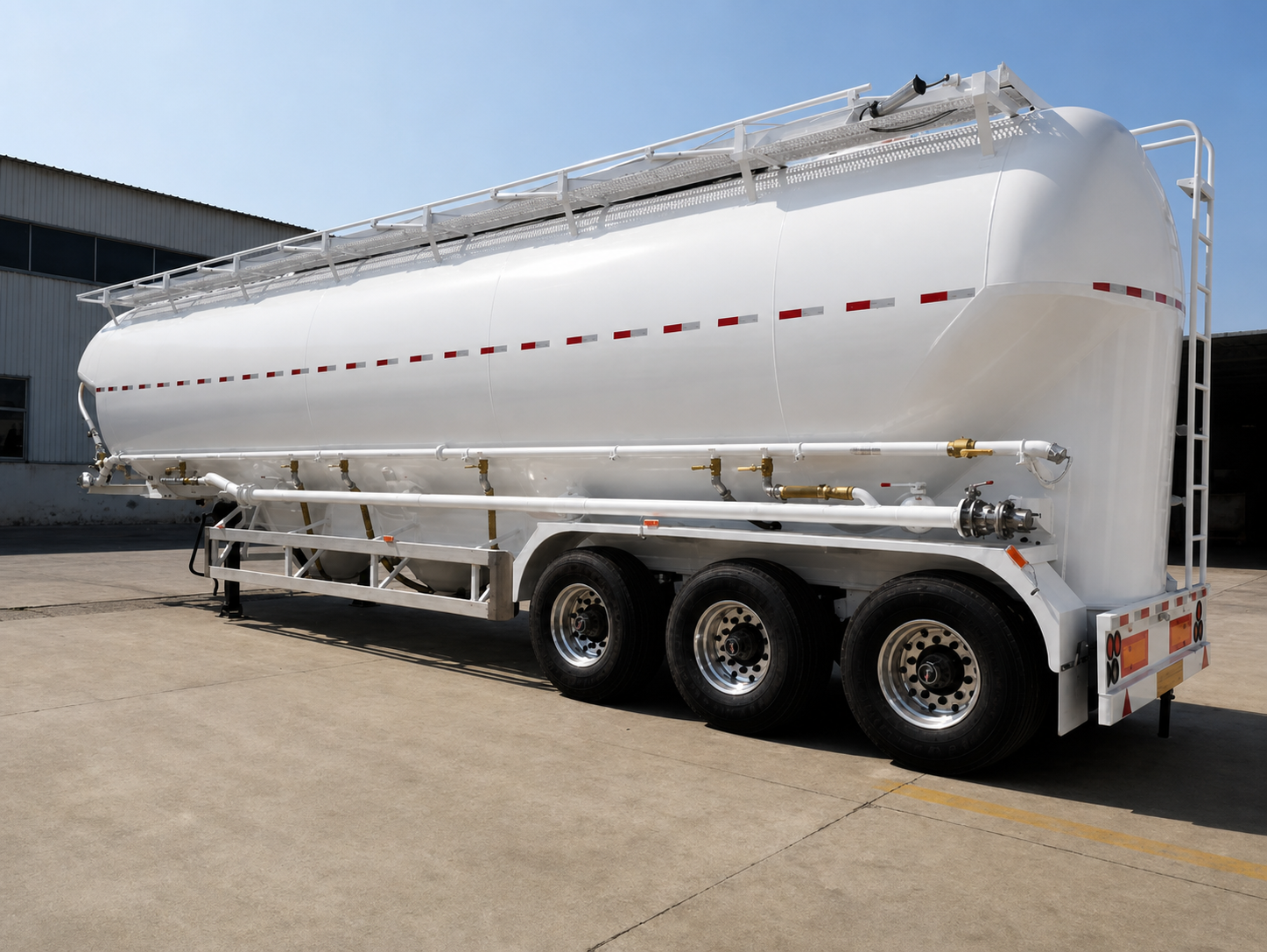 Square Tanker Semi Trailer view 4