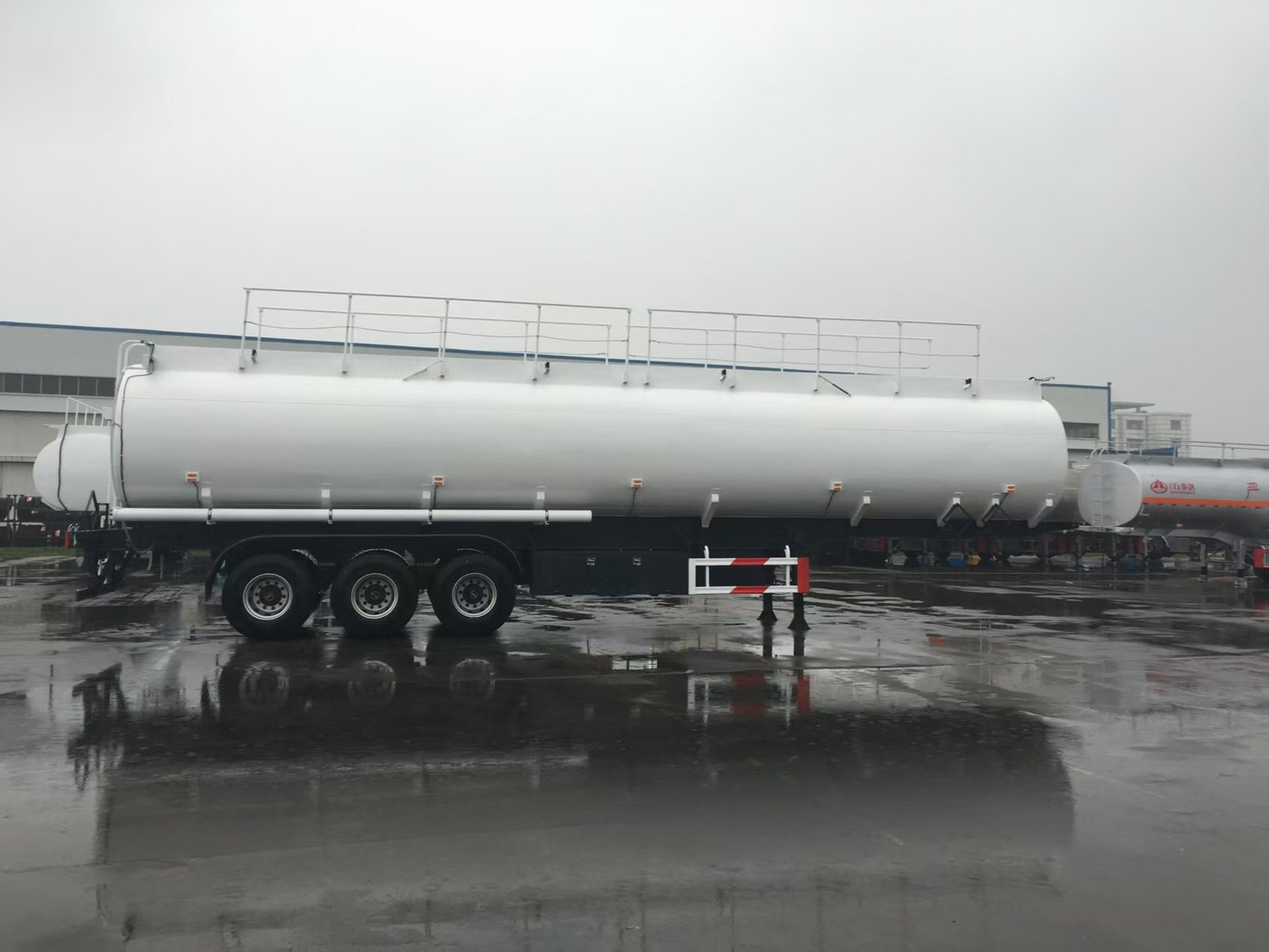 3axles Oil Tanker Semi Trailer